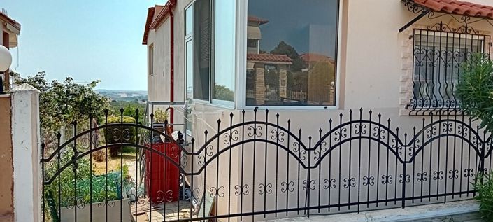 Image No.18-2 Bed Property for sale