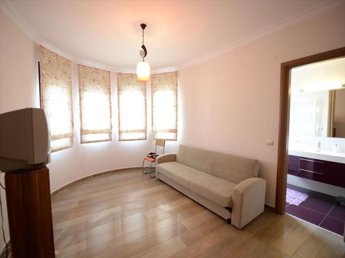 Image No.14-Propriété de 4 chambres à vendre à Katerini