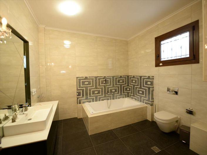 Image No.15-Propriété de 4 chambres à vendre à Katerini