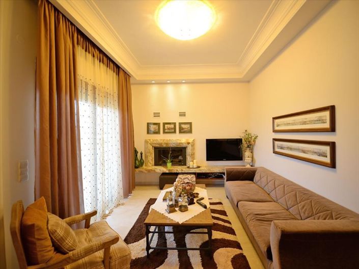 Image No.9-Propriété de 4 chambres à vendre à Katerini