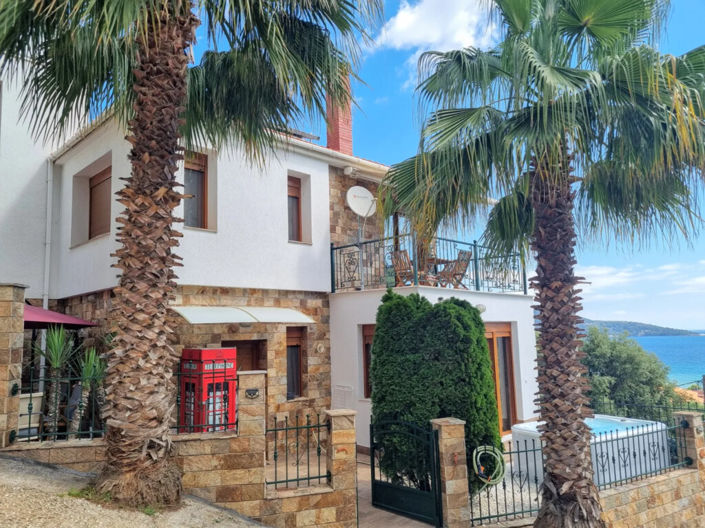 Image No.1-3 Bed Maisonette for sale