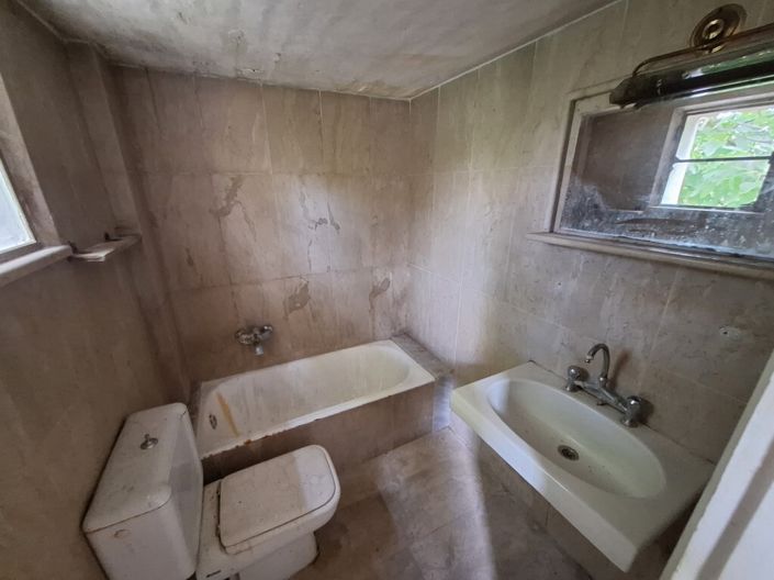 Image No.5-Flat for sale