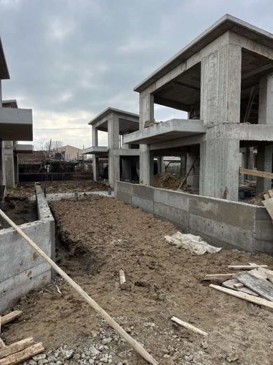 Image No.5-4 Bed Property for sale