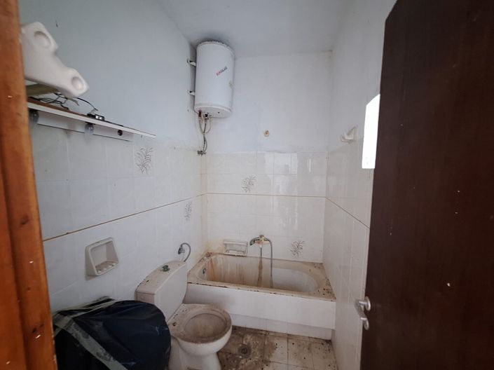 Image No.24-4 Bed Property for sale