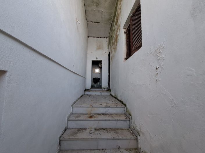 Image No.26-4 Bed Property for sale