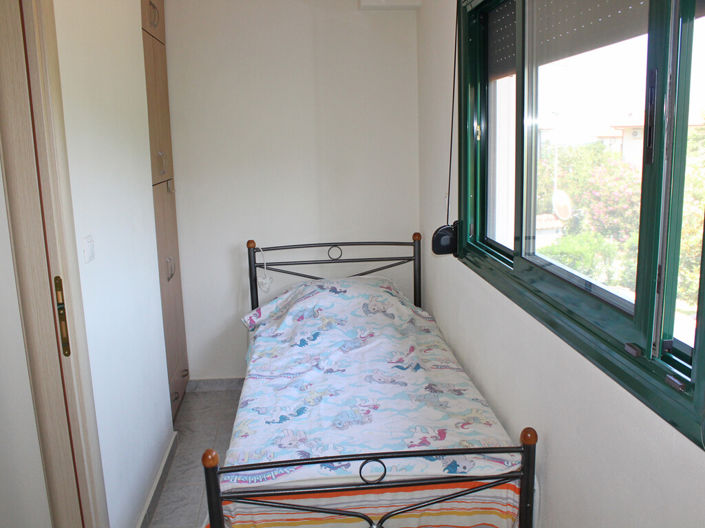 Image No.15-2 Bed Maisonette for sale