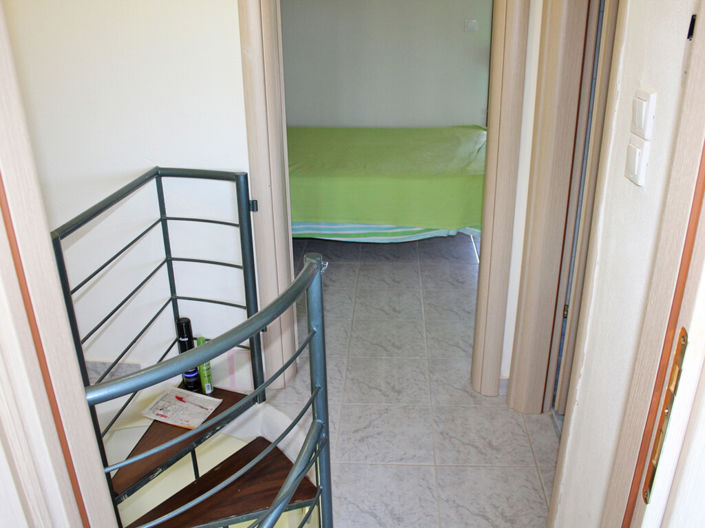 Image No.16-2 Bed Maisonette for sale