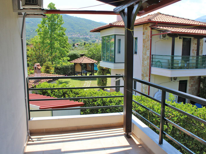 Image No.19-2 Bed Maisonette for sale