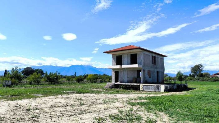 Image No.2-Propriété de 5 chambres à vendre à Katerini