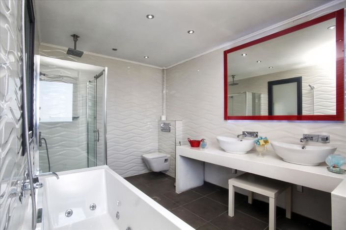 Image No.27-6 Bed Villa for sale