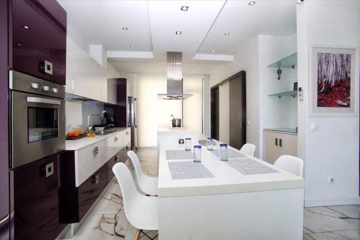 Image No.8-6 Bed Villa for sale