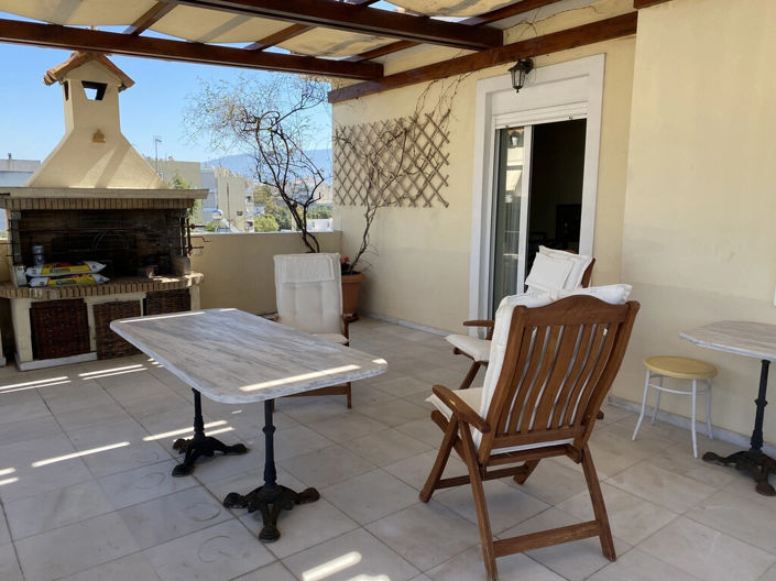 Image No.2-4 Bed Maisonette for sale