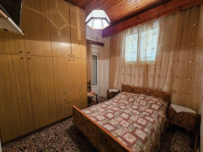 Image No.13-2 Bed Maisonette for sale