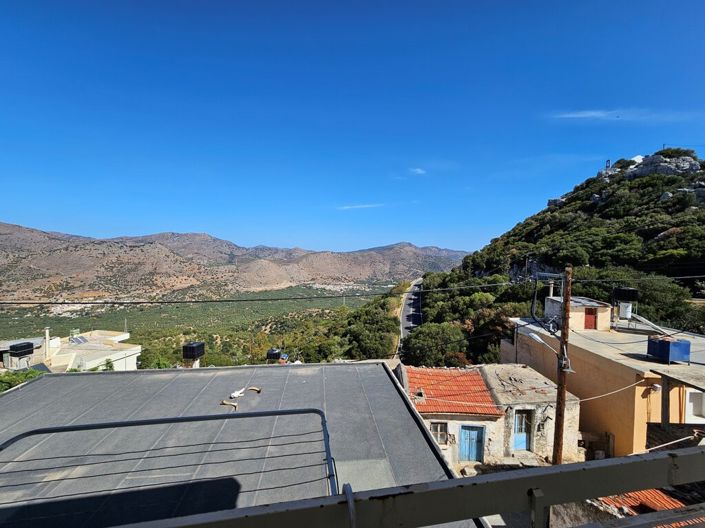 Image No.8-2 Bed Maisonette for sale