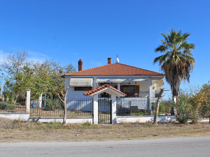 Image No.1-Propriété de 4 chambres à vendre à Grèce
