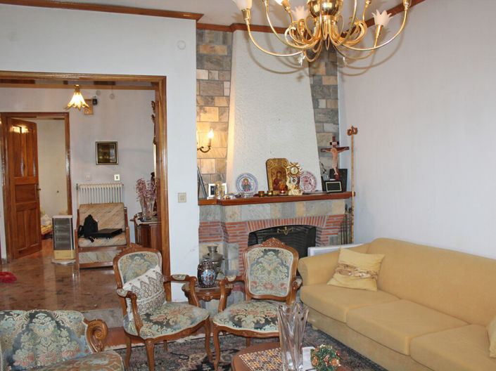 Image No.19-4 Bed Property for sale