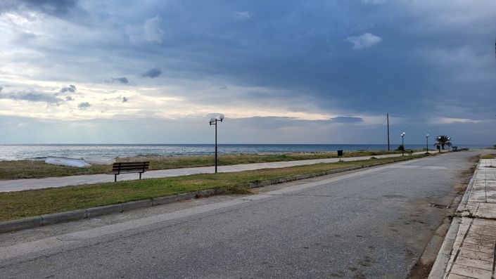 Image No.14-2 Bed Maisonette for sale