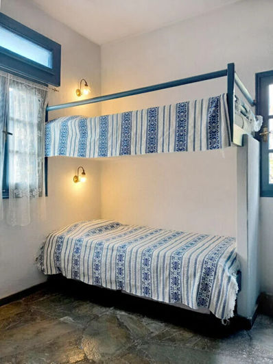 Image No.13-Propriété de 4 chambres à vendre à Derveni