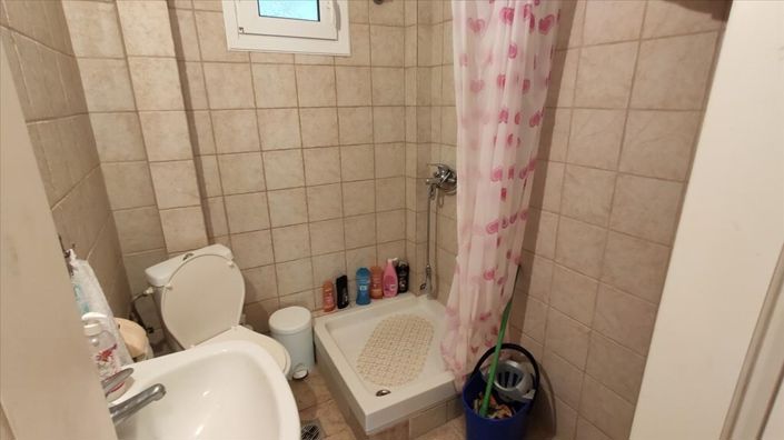 Image No.17-2 Bed Maisonette for sale