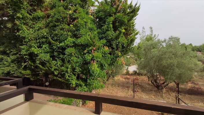 Image No.27-2 Bed Maisonette for sale