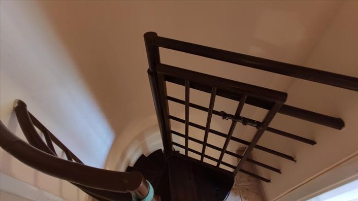 Image No.28-2 Bed Maisonette for sale