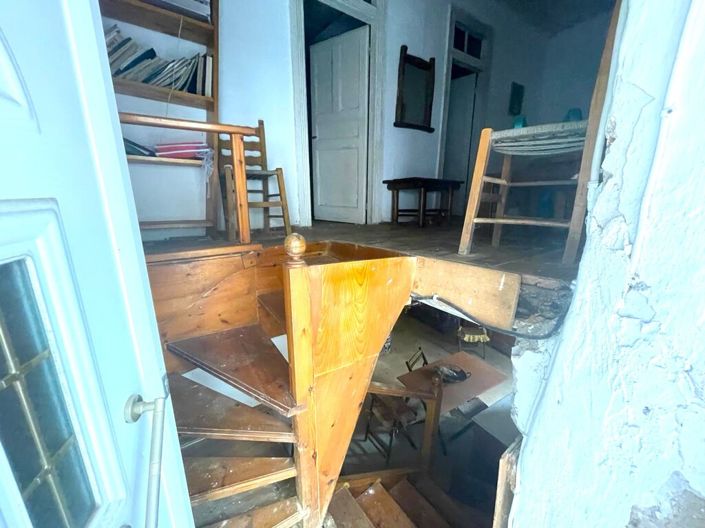 Image No.13-2 Bed Maisonette for sale