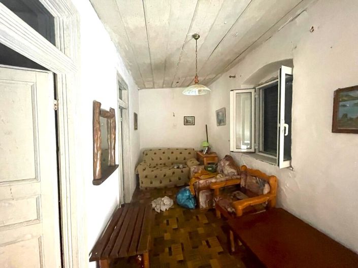 Image No.14-2 Bed Maisonette for sale