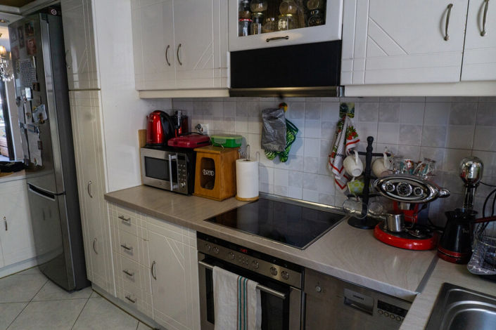 Image No.10-2 Bed Flat for sale