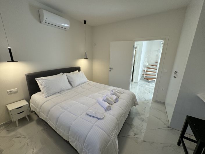 Image No.14-2 Bed Villa for sale