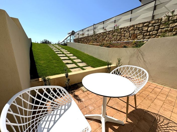 Image No.10-2 Bed Villa for sale