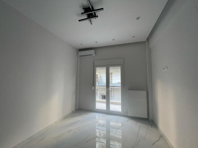 Image No.7-2 Bed Flat for sale