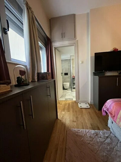 Image No.20-3 Bed Flat for sale