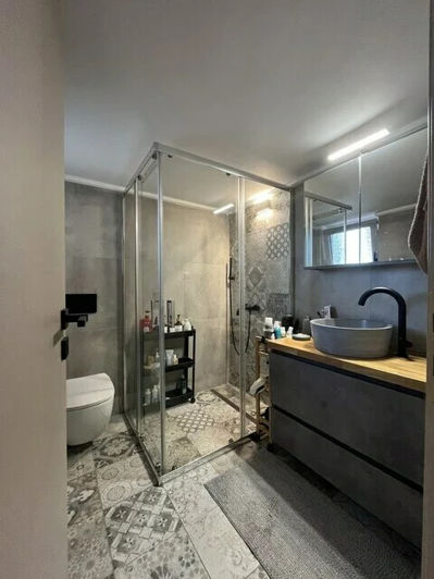 Image No.21-3 Bed Flat for sale