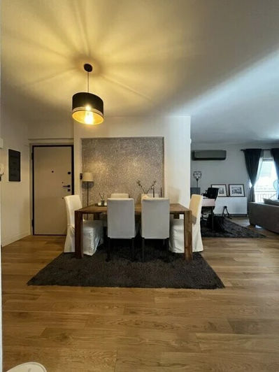 Image No.26-3 Bed Flat for sale