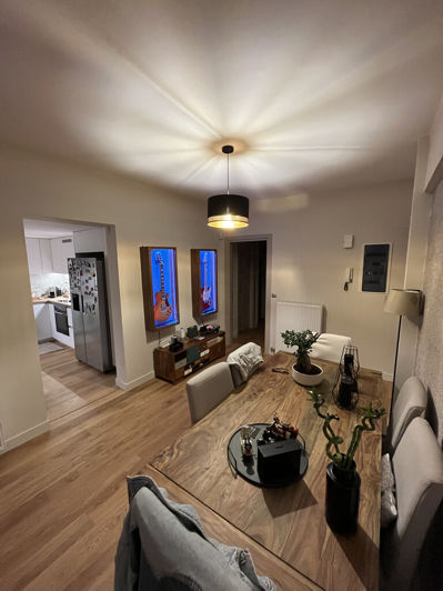 Image No.3-3 Bed Flat for sale