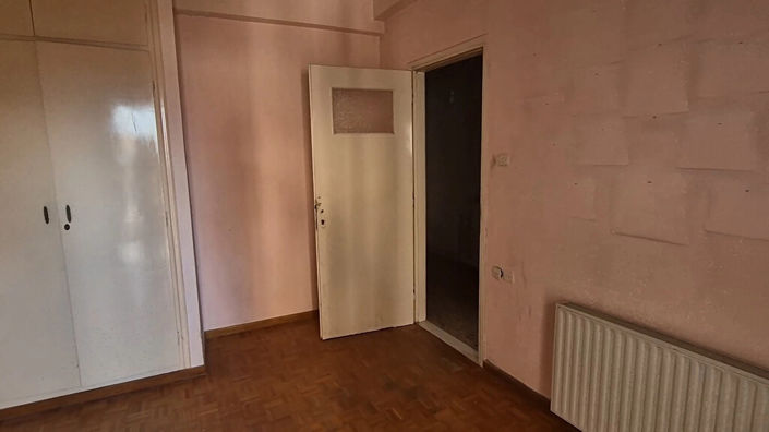Image No.12-7 Bed Property for sale