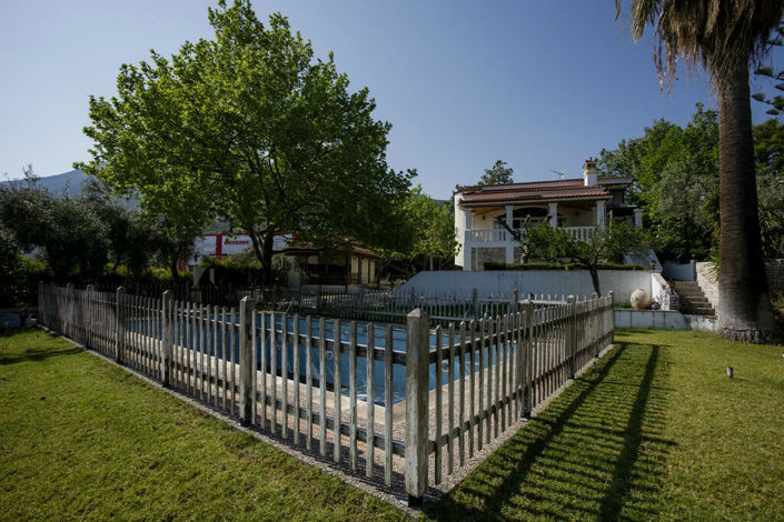 Image No.25-3 Bed Property for sale
