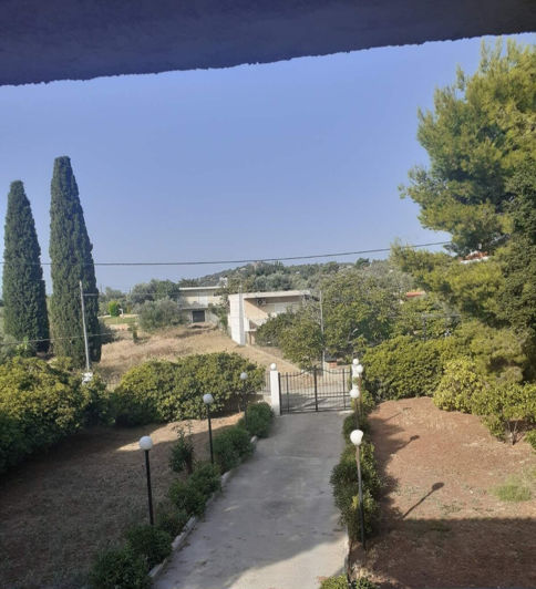 Image No.2-2 Bed Property for sale