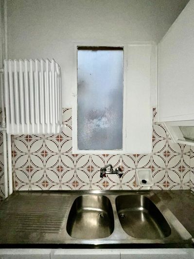 Image No.10-1 Bed Flat for sale