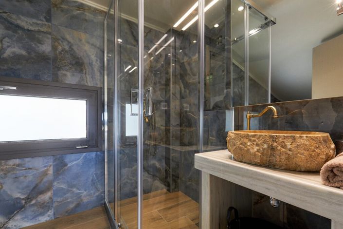 Image No.25-4 Bed Maisonette for sale