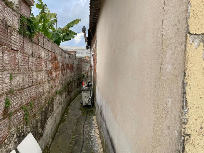 Image No.18-2 Bed Property for sale