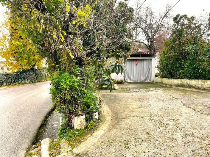 Image No.27-2 Bed Property for sale