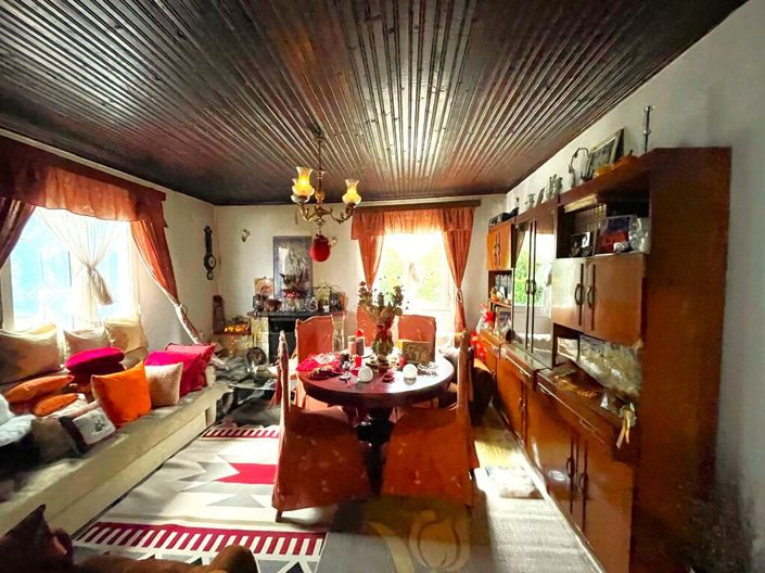 Image No.9-2 Bed Property for sale