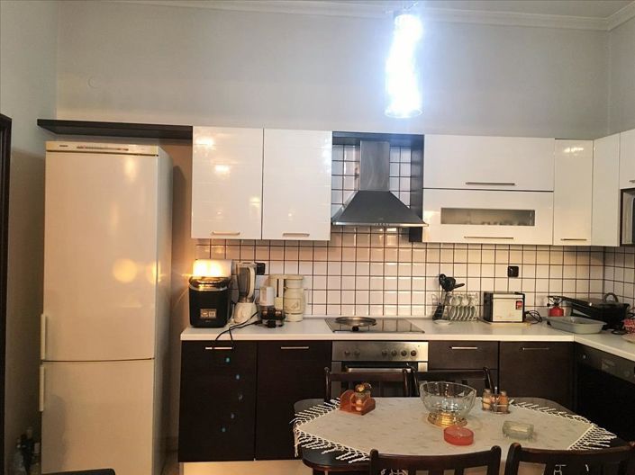 Image No.11-Propriété de 5 chambres à vendre à Thessalonique