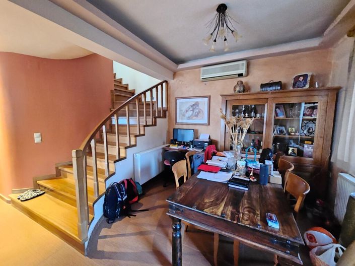 Image No.10-3 Bed Property for sale