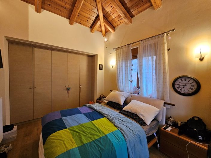 Image No.13-3 Bed Property for sale