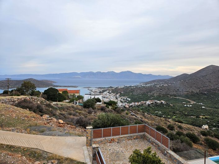 Image No.19-3 Bed Property for sale