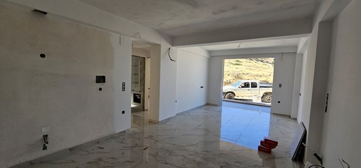 Image No.5-2 Bed Flat for sale