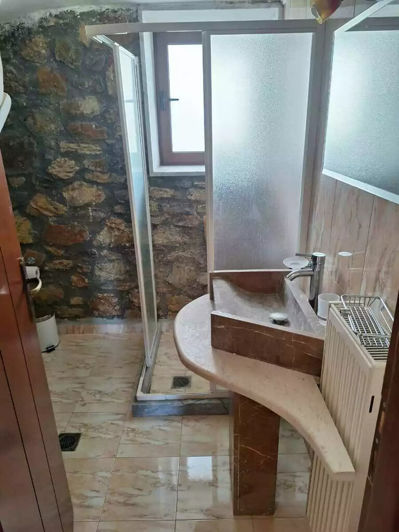 Image No.19-2 Bed Maisonette for sale