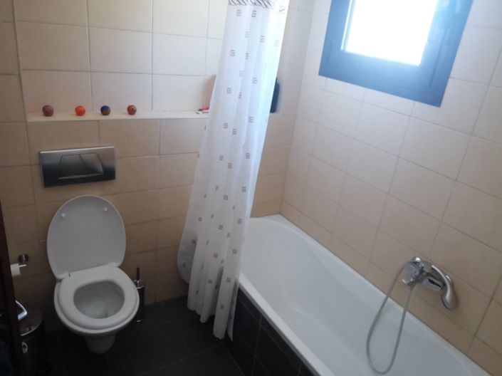 Image No.16-3 Bed Property for sale